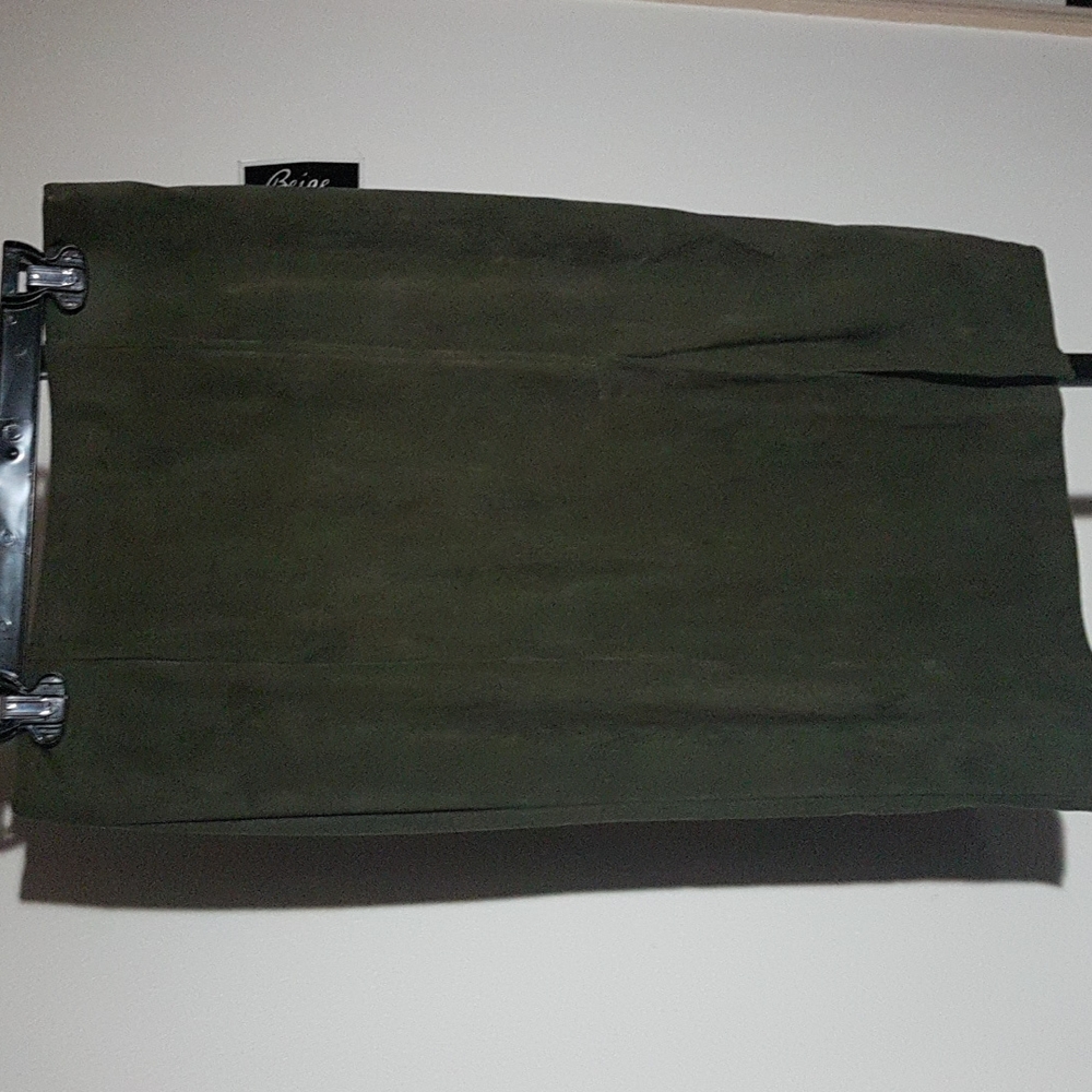 Olive pencil skirt. - Picture 2 of 2